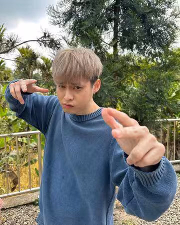 蕭煌奇自嘲「吃魚顧眼睛」照片破百萬觀看！放火留言變雙倍地獄哏