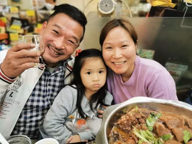 一路走好！TVB前男星設靈！古天樂胡杏兒等藝人送花牌致哀！