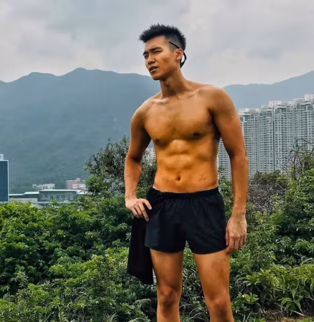 TVB上位男星證實已離巢!身高187cm曾當時裝模特!直言感謝公司理解!
