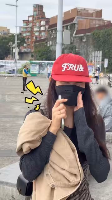 周子瑜踩點大稻埕「偶遇粉絲跳TT」！　超萌反應全被拍
