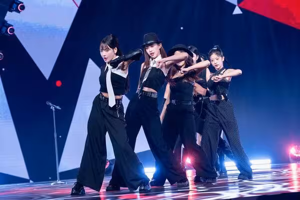 《宇宙啦啦隊》利特陷交戰！「女孩淘汰」隊長自責淚崩　全員不舍哭一片