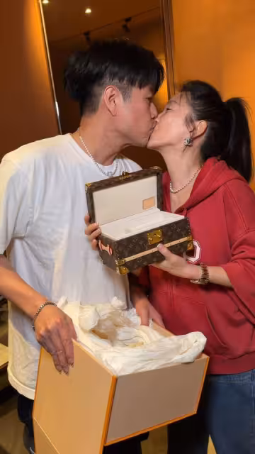 李易端蛋糕慶生六月！　甜吻放閃：陪我走過艱難的日子