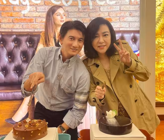 「張國榮熒幕女友」誤當小三生下女兒！母女合照曝光！女兒身材高挑當了模特
