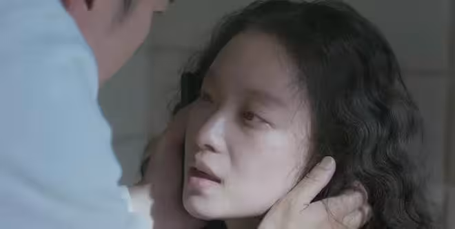 《隱身的名字》：任小名裝瘋設局，劉瀟然才知他被算計，梁宜最慘