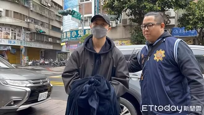 粿粿不在場!王子睡夢中被挖起床,聞涉逃兵冷靜找律師…上銬帶走