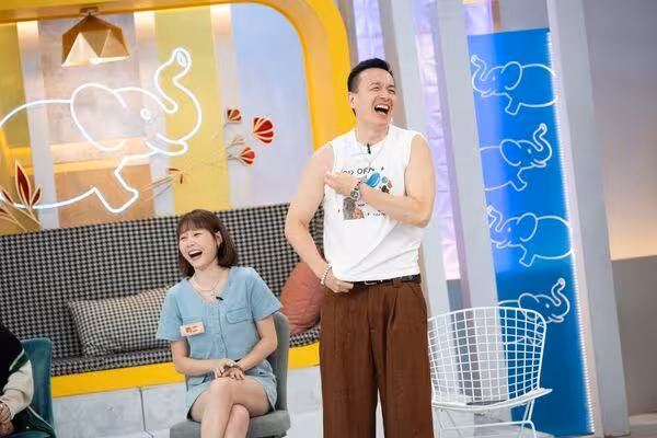 小S怒了不夠性感　男星嚇到趕緊脫上衣露點