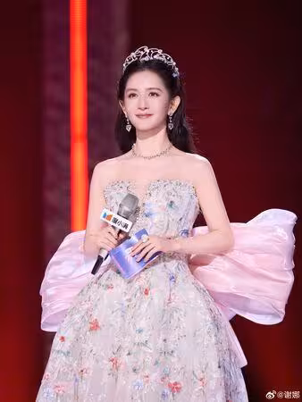 謝娜《浪姐7》主持挨轟!提詞機只寫「請墊詞」 差別內幕全曝光