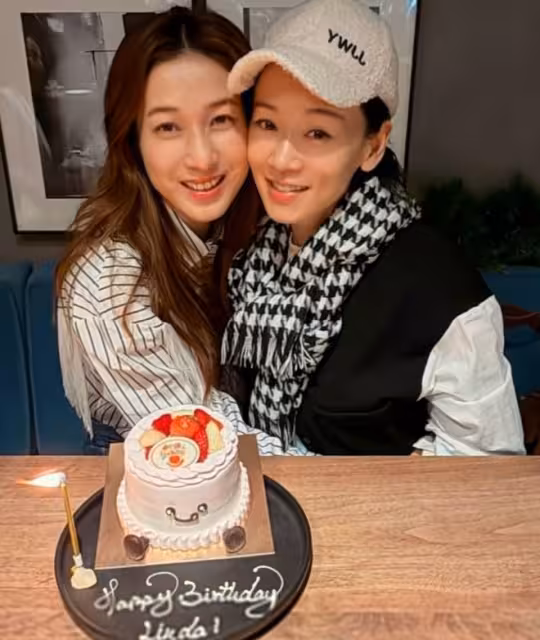 前港姐為鍾嘉欣慶42歲生日！兩人曾共歷生死，街頭遇襲被追砍！