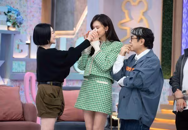 林志玲淚崩見小S!哽咽喊「我們都在」還求被罵 康熙合體逼哭全場