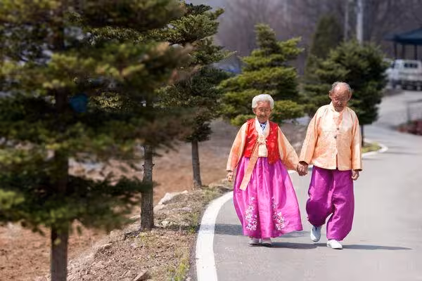 將與爺爺重逢！　《我的愛，別渡過那條河》102歲奶奶離世