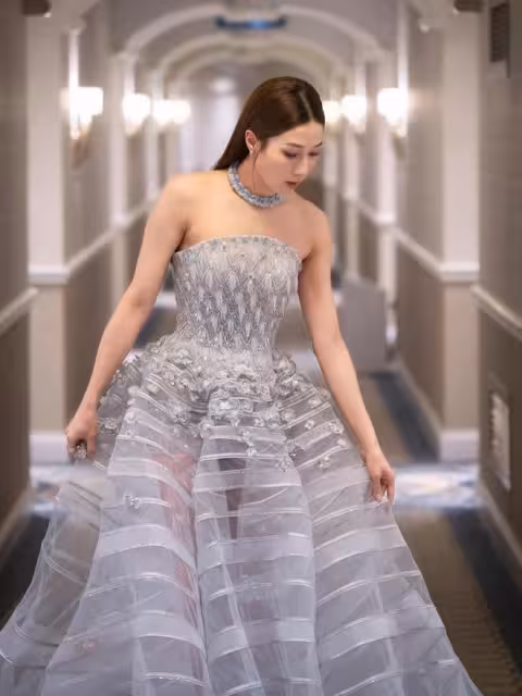 恭喜!黃宗澤獲頒實力演員!鍾嘉欣主動跑過去拍合照!網友齊呼回憶殺!