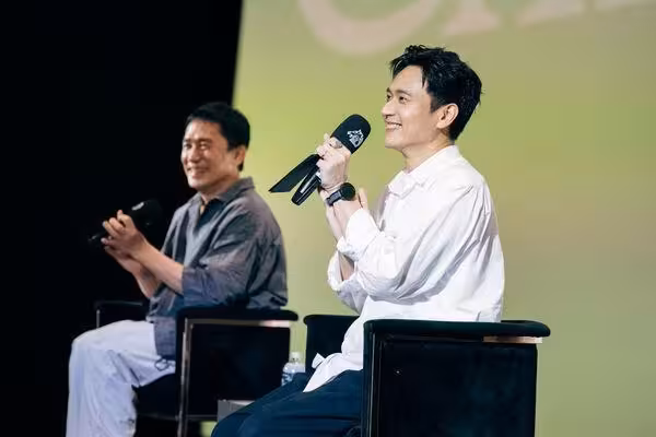 拍王家衛電影「狂吃梨40次」回家崩潰! 梁朝偉親吐秘辛認:處於表演最後階段