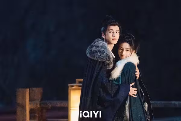 何潤東沒演《逐玉》也爆紅…漲粉破百萬! 被問張凌赫粉底回應了