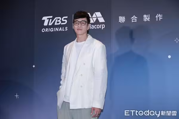 何潤東沒演《逐玉》也爆紅…漲粉破百萬! 被問張凌赫粉底回應了