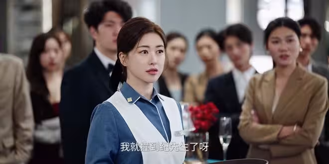 《蜜語紀》許蜜語當上領班，紀封公開總經理身份，領班被開除