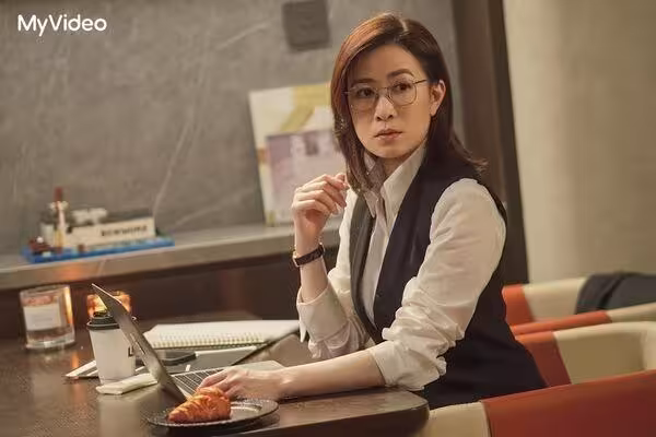 50歲佘詩曼出道29年「維持22吋腰」秘訣曝光 親揭自動掉秤體質!