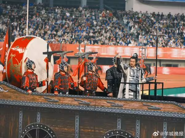 51歲何潤東憑「項羽」舊片逆襲 半月狂攬8代言成2026春最強黑馬