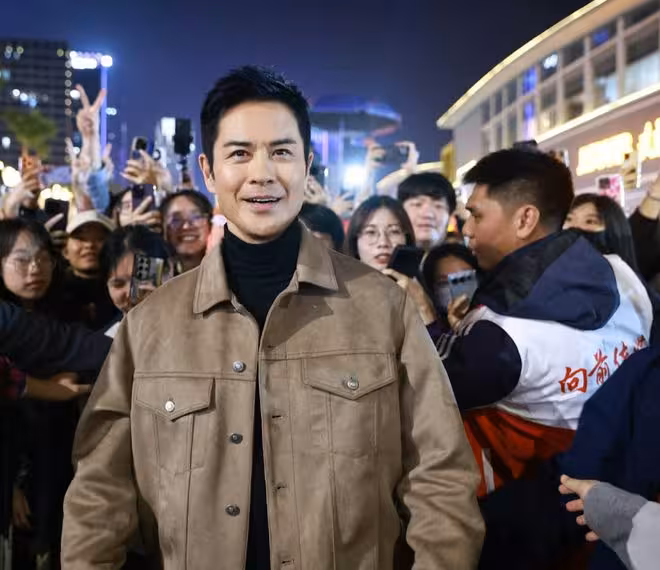 TVB視帝太太內地走紅！昔日受訪片段被翻出！揭露童年孤單、缺少家庭溫暖