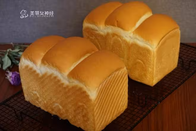 奶油吐司，鮮奶奶油嫩白吐司