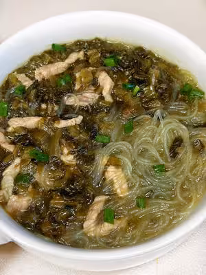 我媽做了十幾年的酸菜肉絲粉，不好吃算我輸🤣！！