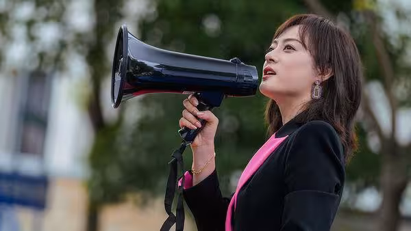孫儷演現代版甄嬛太入戲「回家嗓門壓不住」　鄧超一聽崩潰抱怨！