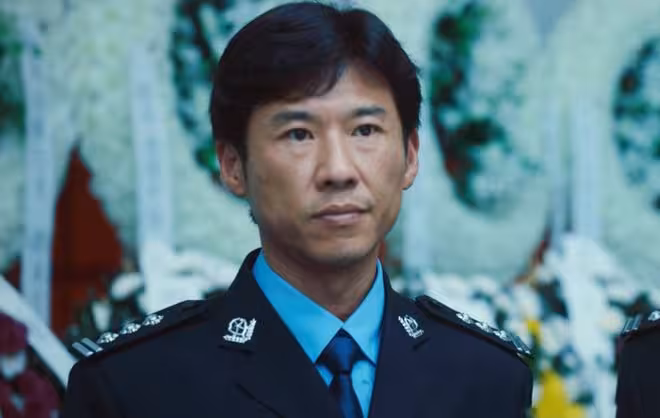 《低智商犯罪》直到貪官方庸落網，張一昂才知，是誰害死了葉劍