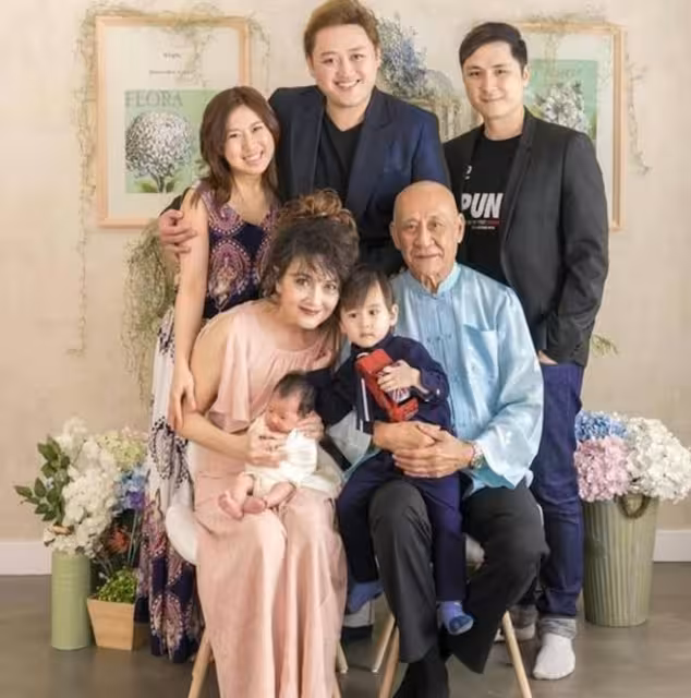 TVB老戲骨怒爆被長子夫婦掏空200萬！宣布財產後事全交給小兒！公開為小兒媳平反
