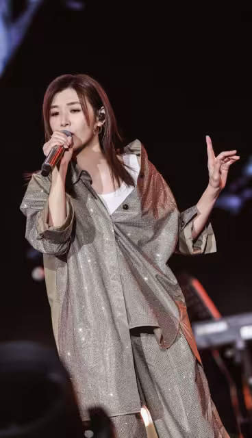 55歲蘇慧倫凍齡美成這樣! 一開口「每一首全場都跟唱」