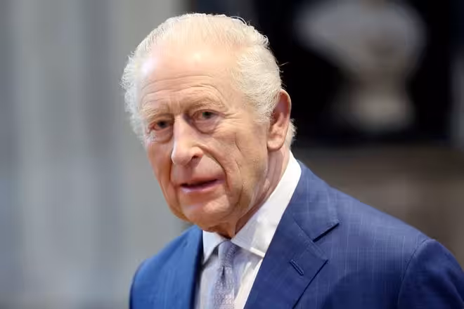 查爾斯國王77歲抗癌：孤獨中織毛衣的背後故事！