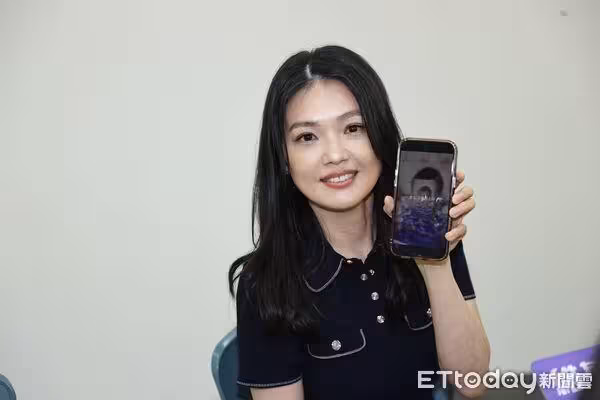 蜜雪新歌首唱催淚 唱到「一定要陪我長大」當場哭了