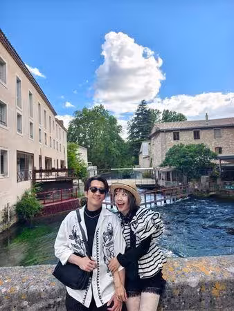 Lulu度蜜月逛街到一半「突蹲地痛哭」!陳漢典:誒幹嘛…原因讓他傻眼