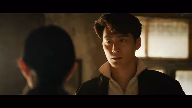 王菲唱主題曲，張藝謀監製，張嘉益劉浩存主演，《主角》不爆都難
