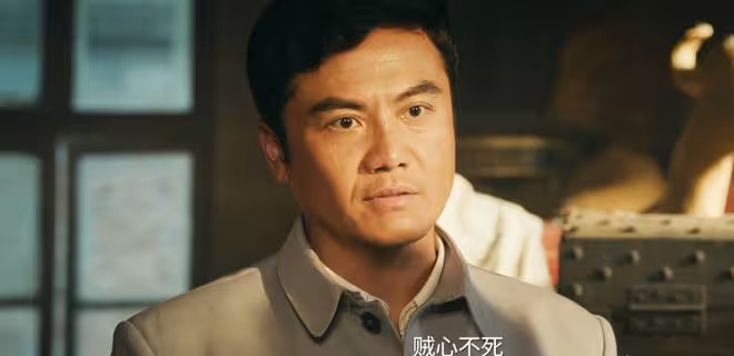 《主角》直到米蘭嫁外國老頭才知，她舉報黃正經出軌，算計有多狠