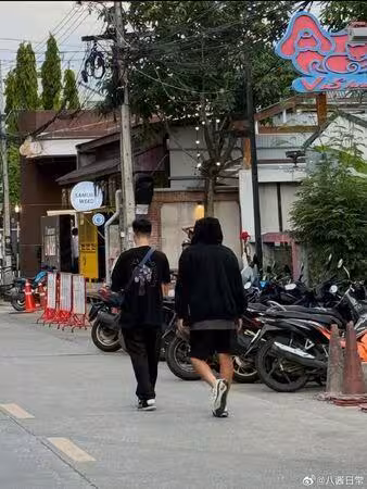 昆凌接陸綜《中餐廳10》！周杰倫現身泰國清邁「陪妻錄影」被直擊