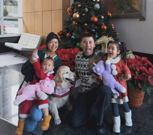 TVB小生貼身教美女打球！手握手舉止親昵！妻子忍不住質問：她是誰