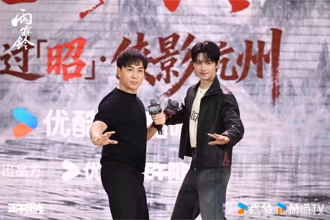 兩代展昭合體！楊洋被釋小龍當面狂贊！私下打戲「敬業態度」曝光