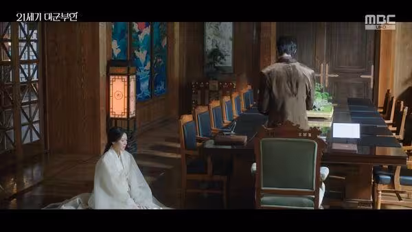 萬歲喊成千歲！《21世紀》這幕犯致命失誤　導演哭著受訪：我無知