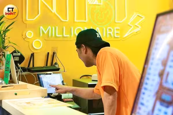 馬國弼下戲秒沖炸雞店　趕場打工「13年還清4500萬債務」