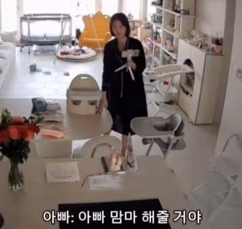 剛生龍鳳胎⋯老公以為她開玩笑　韓女星走路搖晃「下秒暈倒重摔」