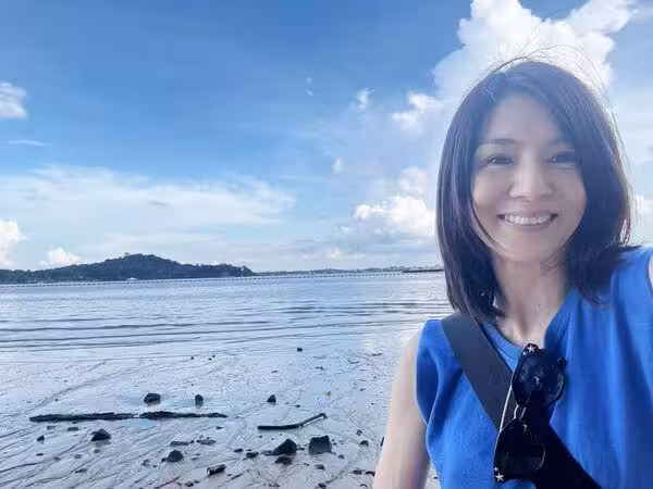 女神楊采妮52歲了！慶生照美顏凍齡…罕放閃老公：享受二人世界