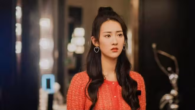 電視劇《歡迎回我的頻道》開播，萬茜 李純主演，能成職場劇黑馬嗎？