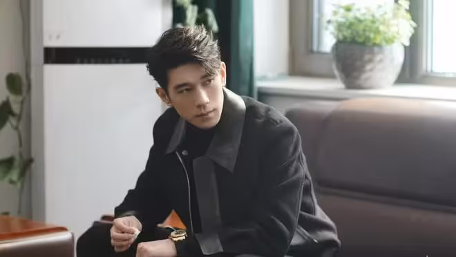 《歡迎回我的頻道》開播，萬茜 李純主演，能成職場劇黑馬嗎？