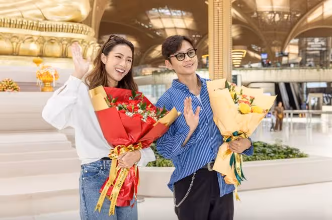 TVB熒幕CP紅到柬埔寨！現身當地機場粉絲熱情迎接！TVB女星直呼沒想到