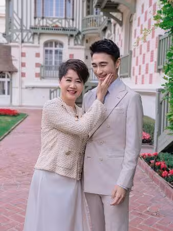 結婚7年終於辦婚禮！何猷君、奚夢瑤法國大婚　伴郎是大咖歌手