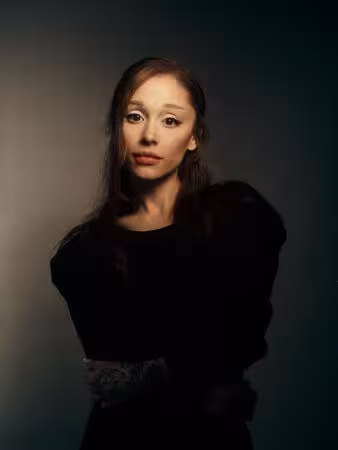 《魔法壞女巫》再飆演技！亞莉安娜化身鬼魂　「結局驚悚逆轉」