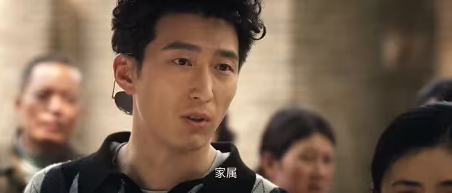 《主角》憶秦娥的悲劇，是不幸福童年結的果