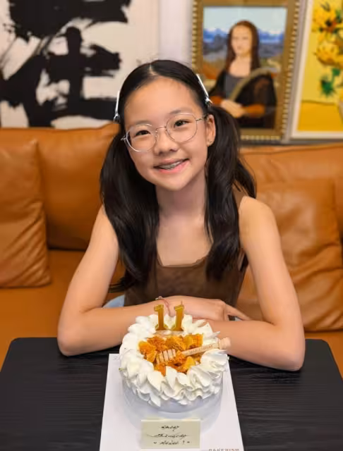 TVB視帝大女兒慶11歲生日！近照曝光少女味十足！與媽媽極為相似！