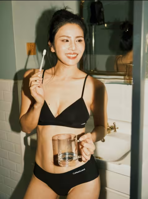 TVB前女星爆電視台小圈子文化！自認性格單純常被欺負！回應性感照走光！