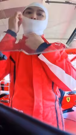 林志穎親駕F1法拉利!限動PO片「賽車手視角」貼地攻彎…飆速超狂