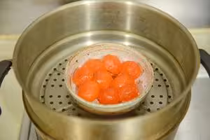 蒜香鹹蛋黃小龍蝦
